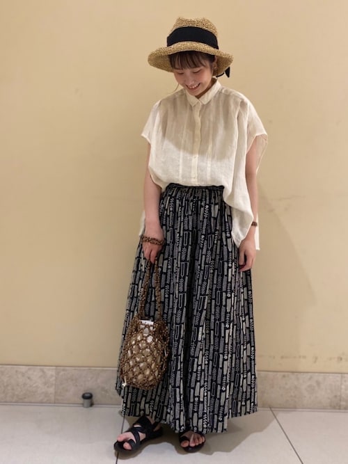 ツハルバイサマンサモスモス 旅する花の刺繍スカート ブルー　新品！ TSUHARU by Samansa Mos2（ツハルバイサマンサモスモス）の「旅