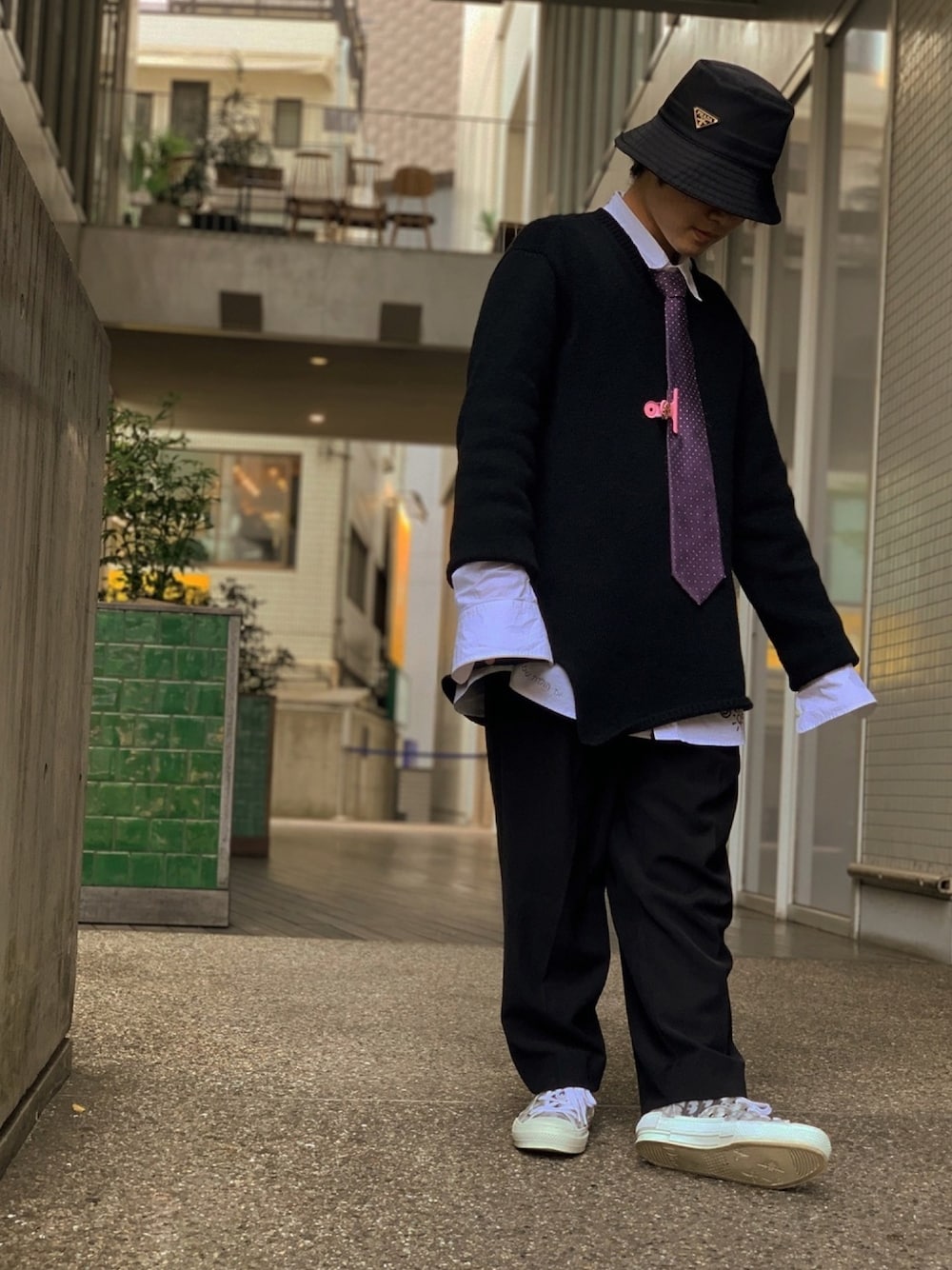 「韓国ファッション、ootd、低身長コーデ、お洒落さんとつながりたい、outfit、いいね、save、フォローお願いします🤑、原宿、ストリート、korea、instagram」｜「VETEMENTSのアイテム（シャツ/ブラウス、ホワイト系）」を使った、hikaruuuuuuuu0814さん（メンズ・163cm）の夏コーディネートの1枚目の写真