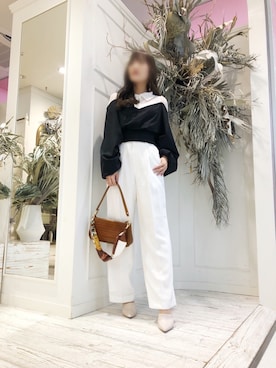 「ホワイトパンツ」｜るうさん（レディース・162cm）の冬コーディネート