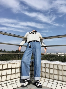 「Dickies（ディッキーズ）のアイテム（デニムパンツ、ブルー系）」を使った、Carallllさん（レディース）の春コーディネート
