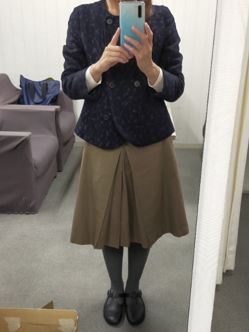 「ノーカラージャケット、大人コーデ、お仕事コーデ」｜「Sally Scottのアイテム（スカート、ブラウン系）」を使った、つくばやっきーさん（レディース・153cm）の秋コーディネートの1枚目の写真