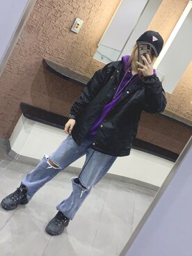 「Guess（ゲス）のアイテム（キャップ）」を使った、miliaさん（レディース・150cm）の秋コーディネート