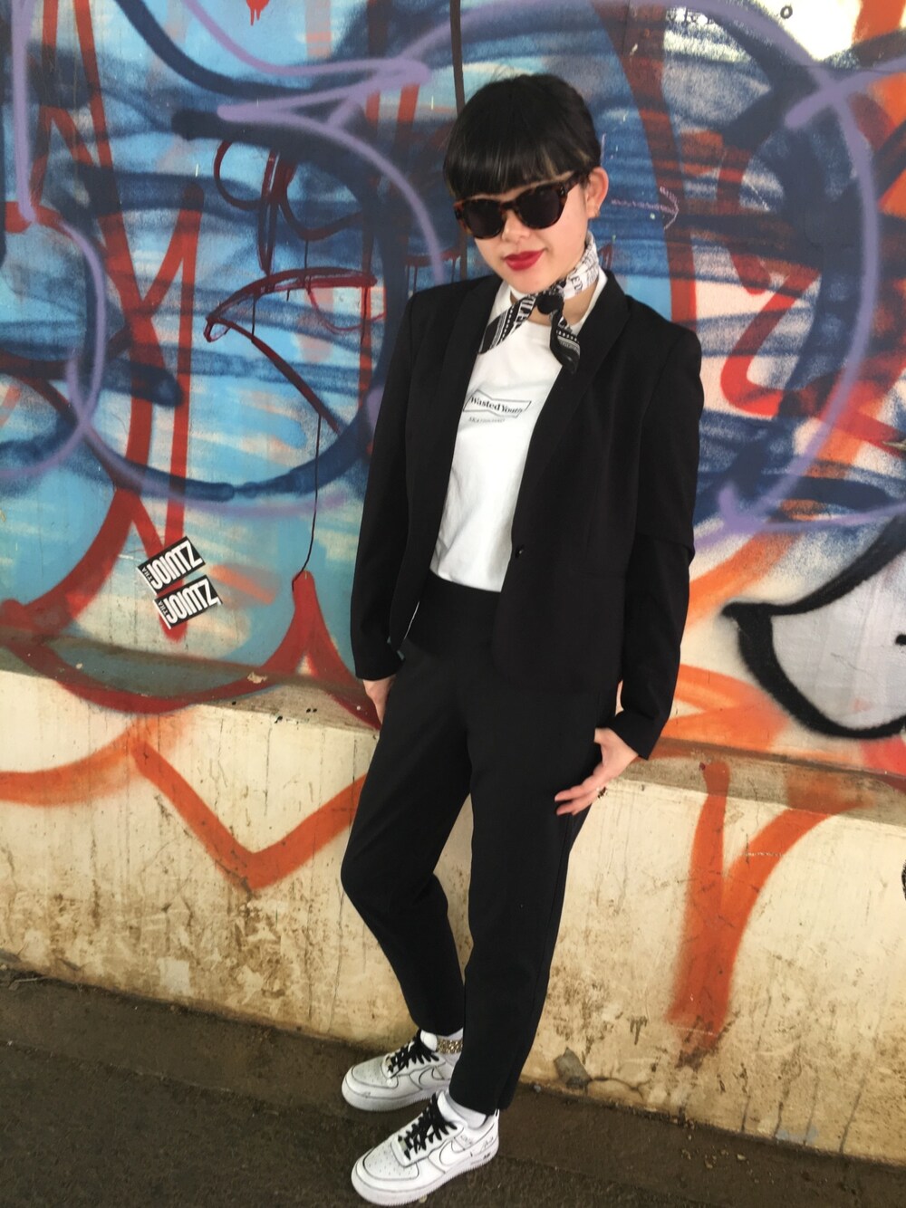 「Wasted Youthのアイテム（トップス、ホワイト系）」を使った、KONOMIさん（レディース・165cm）の冬コーディネートの1枚目の写真