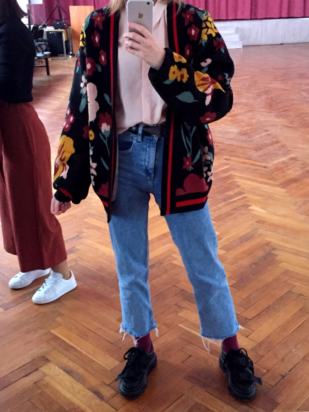 「Kotonのアイテム（カーディガン/ボレロ、その他）」を使った、Rudy Gerund さん（レディース・156cm）の冬コーディネートの1枚目の写真