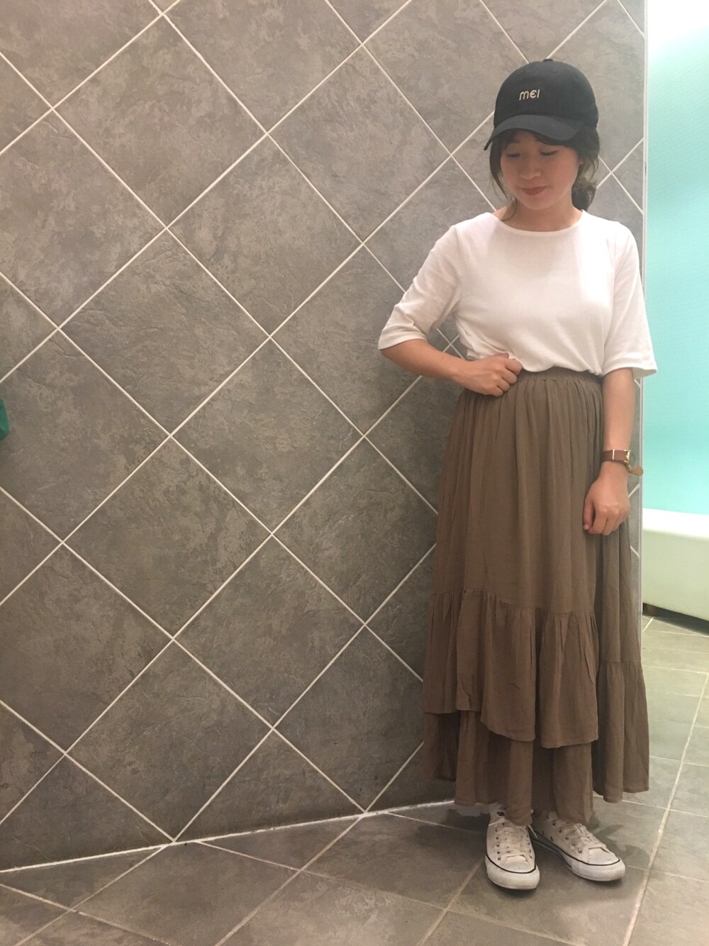 「プチプラ、Green Parks、大人カジュアル、ベージュ、モノトーン、オトナカジュアル、ラクチンコーデ、キャップ、MEI、シンプル」｜「Green　Parksのワイドリブ5分袖カットプルオーバー（Tシャツ/カットソー、ホワイト系）」を使った、ちあきさん（レディース・156cm）の夏コーディネートの1枚目の写真