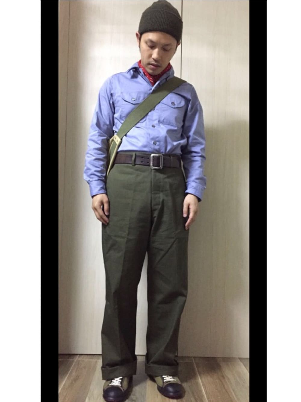 「THE H.W. DOG & CO. のアイテム（ニットキャップ/ビーニー、グリーン系）」を使った、himmmさん（メンズ・168cm）の春コーディネートの1枚目の写真