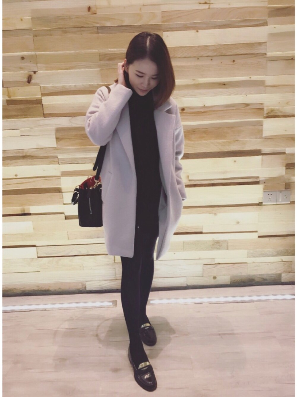 「デニム、daylife」｜「TOPSHOPのアイテム（ジャケット/アウター、シルバー系）」を使った、Sminerさん（レディース・158cm）の冬コーディネートの1枚目の写真
