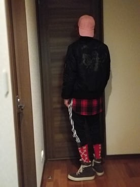 「A BATHING APE（アベイシングエイプ）のアイテム（MA-1）」を使った、350さん（メンズ・178cm）の冬コーディネート
