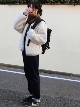 「ハイウエストストレートジーンズ」｜「アイテム（その他アウター）」を使った、みみみさん（レディース・162cm）の冬コーディネート