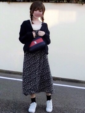 「hummel（ヒュンメル）のアイテム（スニーカー）」を使った、みみみさん（レディース・162cm）の春コーディネート