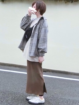「ビッグシャツ」｜「アイテム（その他アウター）」を使った、みみみさん（レディース・162cm）の春コーディネート