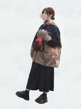 「黒スカート」｜「アイテム（その他アウター）」を使った、みみみさん（レディース・163cm）の秋コーディネート
