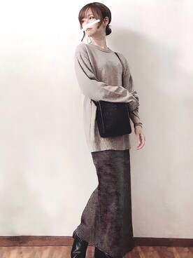 「GOLDY（ゴールディ）のニュアンス カーブ アシンメトリー イヤリング（イヤリング）」を使った、みみみさん（レディース・163cm）の秋コーディネート