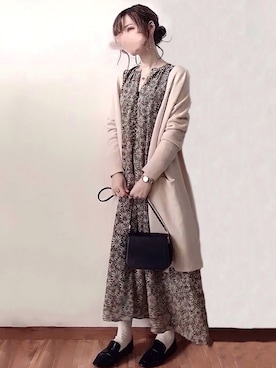 「GOLDY（ゴールディ）のニュアンス カーブ アシンメトリー イヤリング（イヤリング）」を使った、みみみさん（レディース・163cm）の秋コーディネート