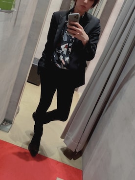 「SAINT LAURENT PARIS（サンローランパリ）のアイテム（テーラードジャケット）」を使った、Neroさん（メンズ・170cm）の春コーディネート