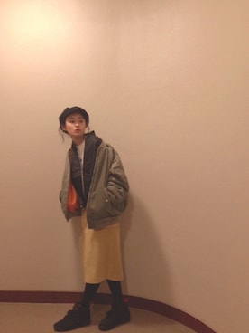 「united arrows」｜「アイテム（MA-1）」を使った、高橋愛さん（レディース・154cm）の秋コーディネート