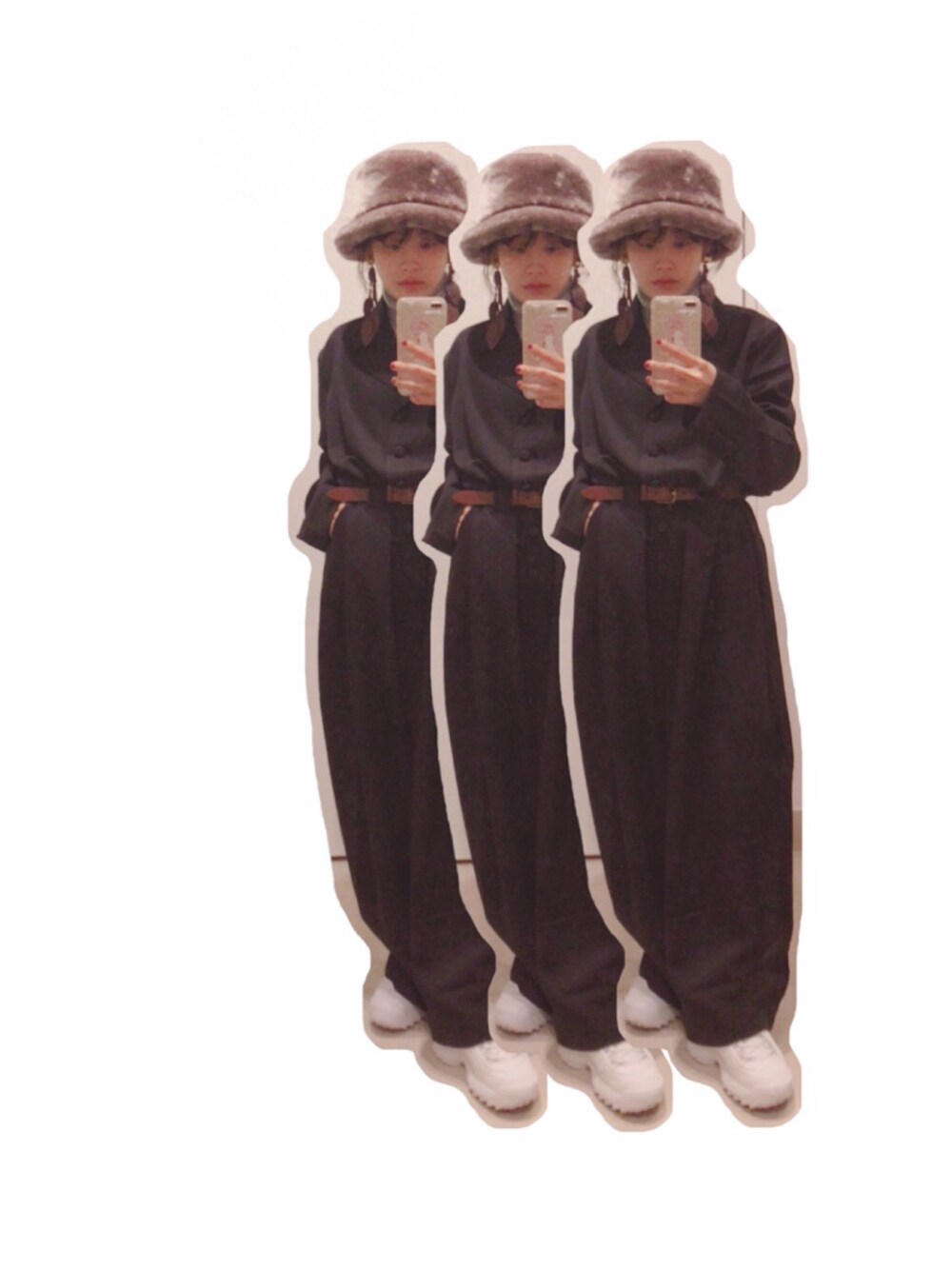「もこもこ、オールインワン、メリージェニー、merry jenny、今日のたかはし、高橋愛、FILA、ikumi」｜「IKUMIのアイテム（つなぎ/オールインワン、ブラック系）」を使った、高橋愛さん（レディース・154cm）の冬コーディネートの1枚目の写真