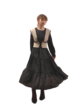「CELINE（セリーヌ）のアイテム（ブーツ）」を使った、高橋愛さん（レディース・154cm）の冬コーディネート