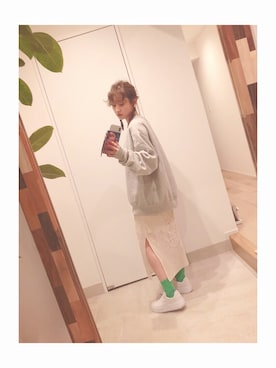 「ミックスコーデ」｜「アイテム（スウェット）」を使った、高橋愛さん（レディース・154cm）の春コーディネート