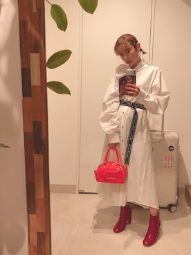 「高橋愛」｜「アイテム（シャツワンピース）」を使った、高橋愛さん（レディース・154cm）の春コーディネート