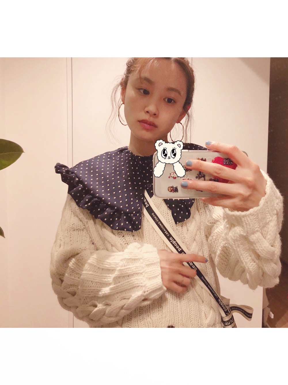 「ゆるコーデ、ラクチンコーデ、低身長、オトナガーリー、WEGO、高橋愛、高橋コラボ、今日のたかはし、ロンパース、ドット」｜「WEGOのアイテム（オールインワン・サロペット、ブルー系）」を使った、高橋愛さん（レディース・154cm）の春コーディネートの1枚目の写真