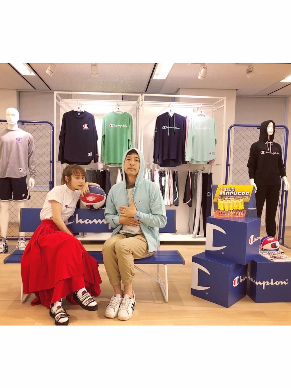 「Champion、チャンピオン、ライトオン、あべこうじ、高橋愛、今日のたかはし、いつかのたかはし、Candy Stripper、TOGA PULLA、CITYSHOP」｜「Championの【Champion/チャンピオン】REVERSE WEAVE (リバースウィーブ) Tシャツ（Tシャツ/カットソー、ホワイト系）」を使った、高橋愛さん（レディース・154cm）の夏コーディネートの1枚目の写真