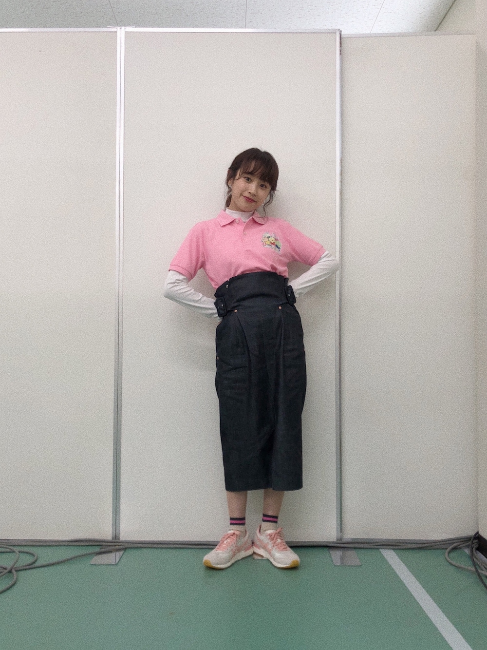 「スポーツMIX'18秋、高橋愛、ふくいブランド大使、福井県、NAIFE、ナイフ、デニム、denim、オニツカタイガー、高橋愛コラボ」｜「福井しあわせ元気大会のアイテム（ポロシャツ、ピンク系）」を使った、高橋愛さん（レディース・154cm）の秋コーディネートの1枚目の写真