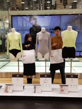 「高橋愛」｜「アイテム（レッグウェア）」を使った、高橋愛さん（レディース・154cm）の秋コーディネート