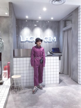 「厚底」｜「アイテム（オールインワン・サロペット）」を使った、高橋愛さん（レディース・154cm）の春コーディネート