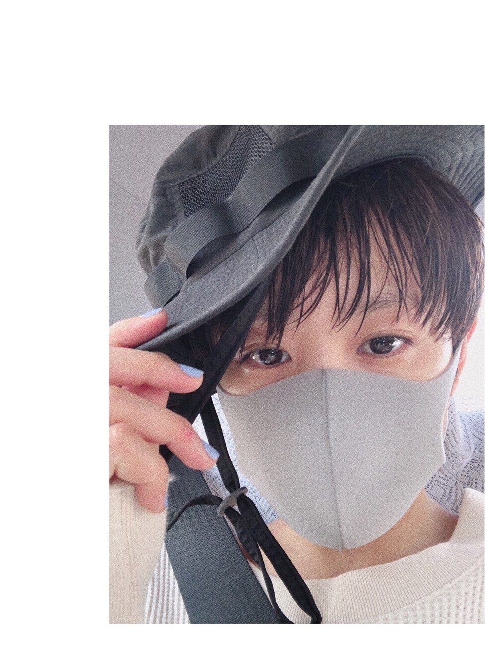 「ZOZO、ZOZOTOWN、高橋愛、H BEAUTY&YOUTH、アローズ、オトナカジュアル、ハット、帽子」｜「H　BEAUTY&YOUTH UNITED ARROWSの＜H＞JUNGLE HAT BLACK/ハット（ハット、ブラック系）」を使った、高橋愛さん（レディース・154cm）の春コーディネートの1枚目の写真