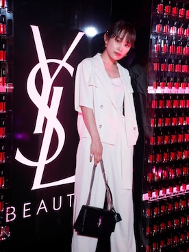 「Yves Saint Laurent（イヴサンローラン）のアイテム」を使った、高橋愛さん（レディース・154cm）の夏コーディネート