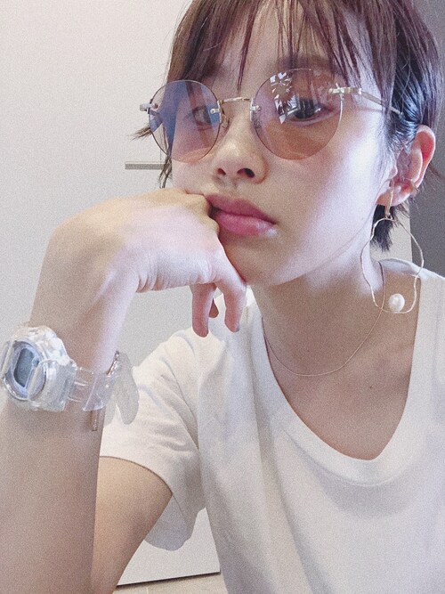 高橋愛｜Zoffのサングラスを使ったコーディネート - WEAR