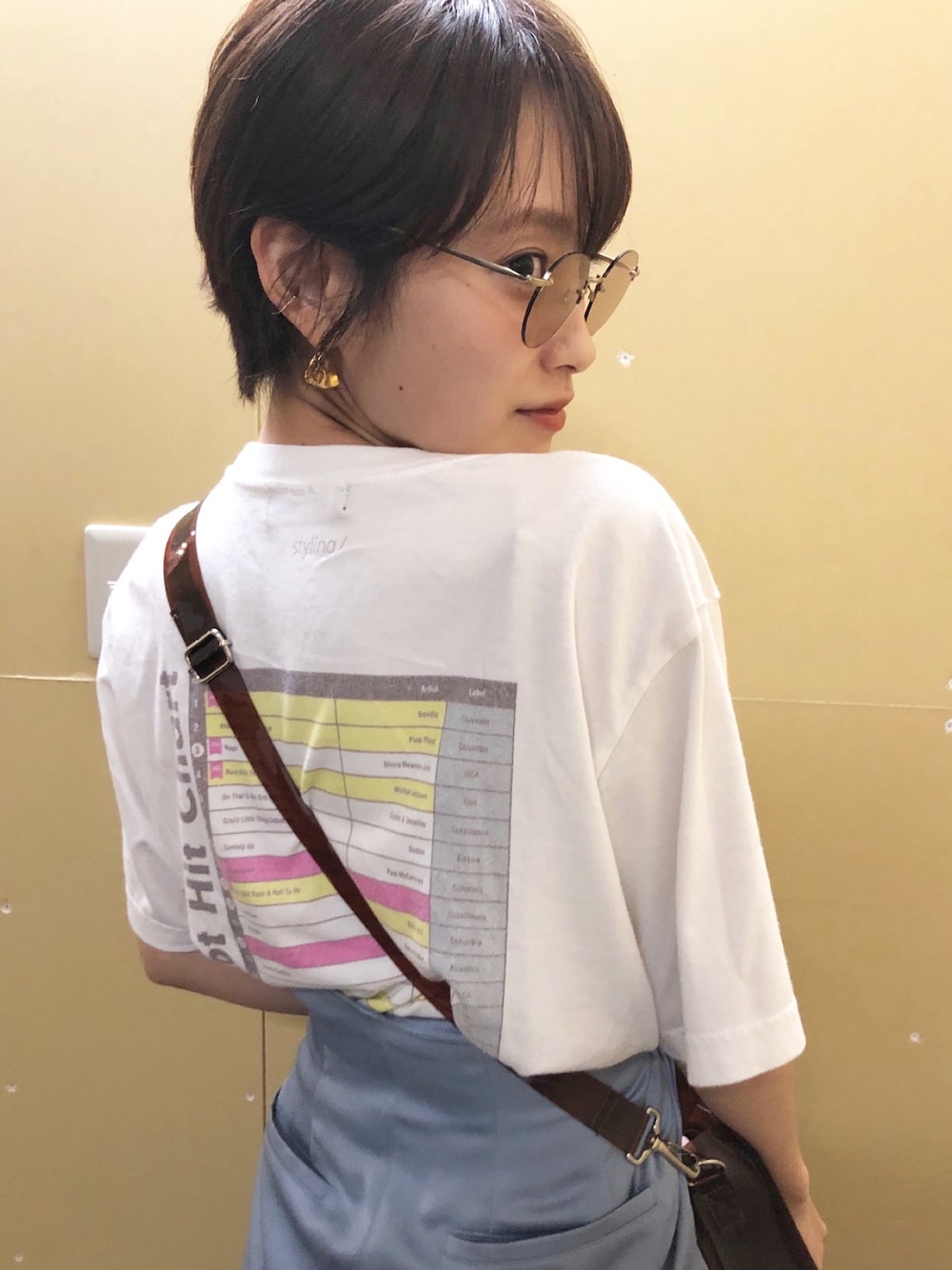 「honeymihoney、ハニーミーハニー、styling、スタイリング、高橋愛、低身長コーデ、ビルボード、Tシャツ、ZOFF」｜「styling/のアイテム（Tシャツ/カットソー、ホワイト系）」を使った、高橋愛さん（レディース・154cm）の夏コーディネートの1枚目の写真