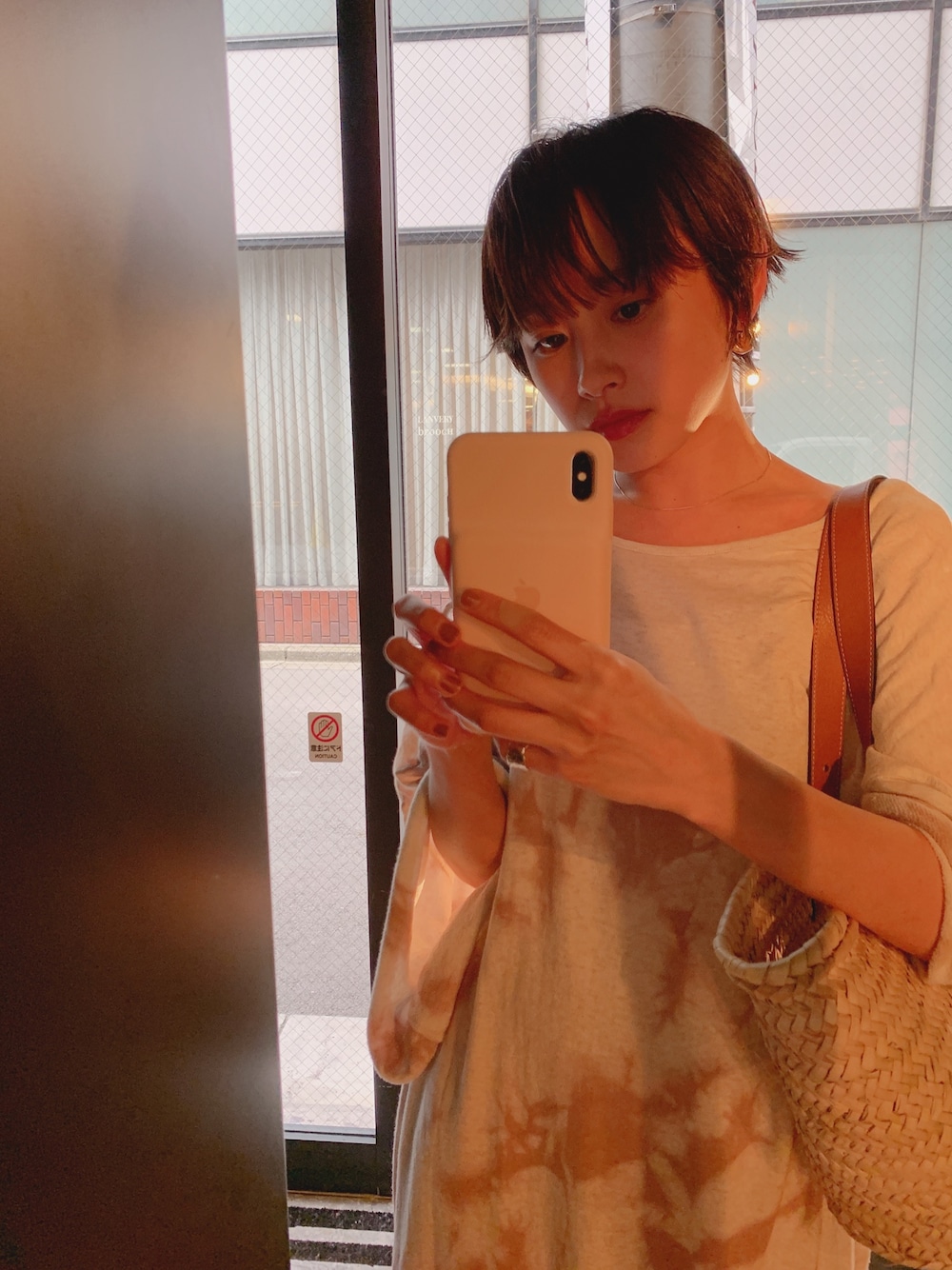 「ショートヘア、ショートカット、高橋愛、ワンピース、FREAK’Ｓ STORE、freada、フリーダ、タイダイ、pluie、プリュイ」｜「FREAK'S STOREのFreada/フリーダ　ガーゼ裏毛タイダイワンピース（ワンピース、ピンク系）」を使った、高橋愛さん（レディース・154cm）の夏コーディネートの1枚目の写真