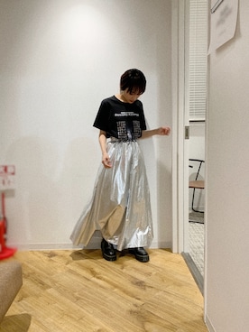 「高橋愛」｜「アイテム（アクセサリー）」を使った、高橋愛さん（レディース・154cm）の秋コーディネート