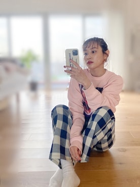 「Little sunny bite（リトルサニーバイト）のアイテム」を使った、高橋愛さん（レディース・154cm）の春コーディネート