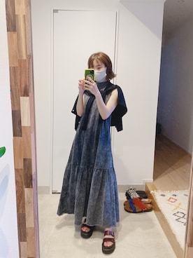 「KIN（キン）のアイテム」を使った、高橋愛さん（レディース・154cm）の夏コーディネート