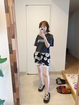 「Ameri（アメリ）のアイテム（Tシャツ/カットソー）」を使った、高橋愛さん（レディース・154cm）の夏コーディネート