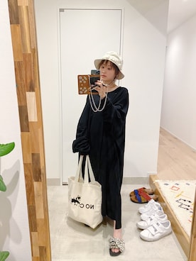 「H&M（エイチ・アンド・エム）のアイテム（サンダル）」を使った、高橋愛さん（レディース・154cm）の夏コーディネート