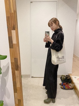 「BASERANGE（ベースレンジ）のアイテム（ワンピース/ドレス）」を使った、高橋愛さん（レディース・154cm）の秋コーディネート
