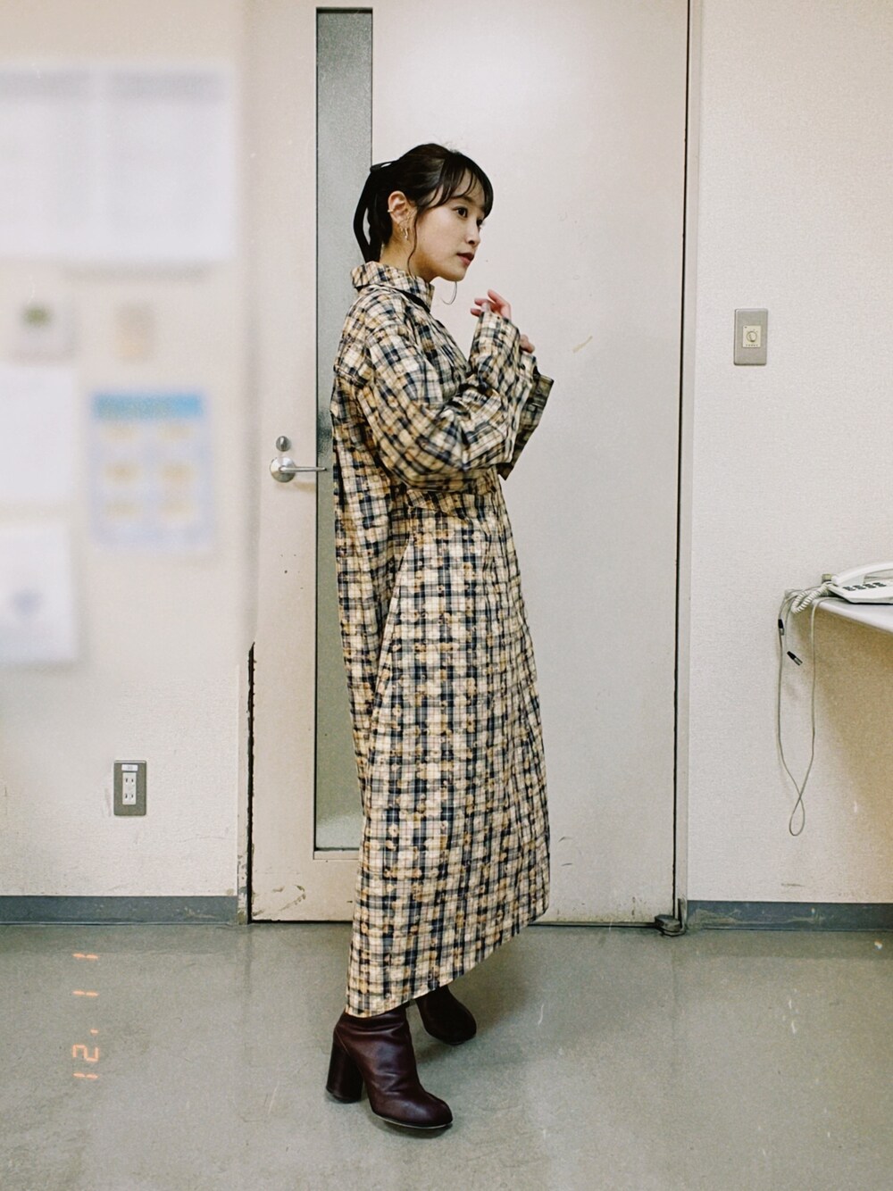 「あけましておめでとうございます！、大晦日、irene、アイレネ、お気に入り、高橋愛、tabi、Maison Margiela」｜「IRENEのアイテム（ワンピース/ドレス、ベージュ系）」を使った、高橋愛さん（レディース・154cm）の冬コーディネートの1枚目の写真