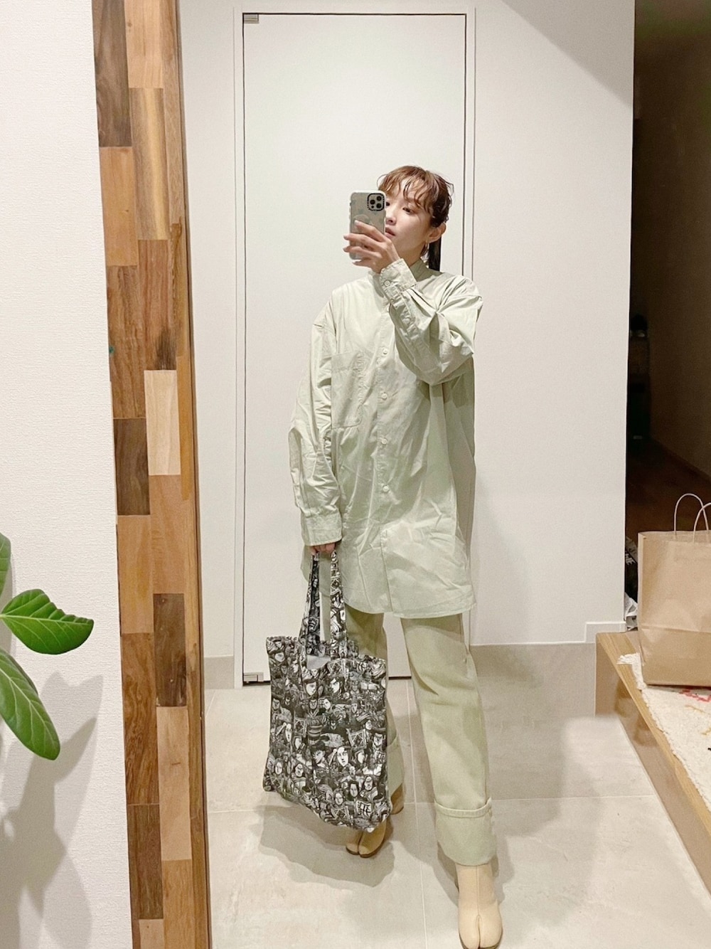 「ワントーンコーデ、UNIQLO U、UNIQLO、ユニクロ、春コーデ、高橋愛、154cm、ミントグリーン、FREAKS STORE、キングダム」｜「UNIQLOのアイテム（シャツ/ブラウス、グリーン系）」を使った、高橋愛さん（レディース・154cm）の冬コーディネートの1枚目の写真