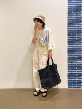 「FUDGE」｜「アイテム（オールインワン・サロペット）」を使った、jeansfactoryさん（レディース・157cm）の春コーディネート
