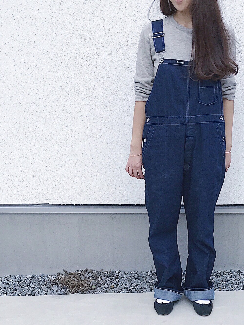 「秋のコーデ、A.P.C.」｜「lenoandcoのアイテム（サロペット/オーバーオール、ブルー系）」を使った、sachanさん（レディース・159cm）の秋コーディネートの1枚目の写真