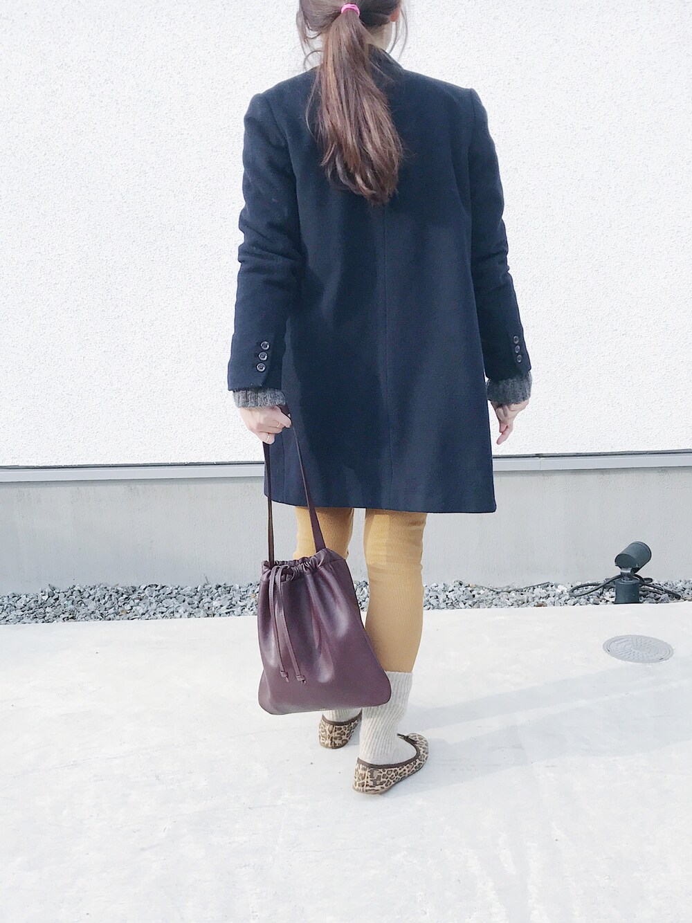 「シンプルコーデ、ootd、A.P.C.、ラクチンコーデ」｜「A.P.C.のアイテム（チェスターコート、ブルー系）」を使った、sachanさん（レディース・159cm）の冬コーディネートの1枚目の写真