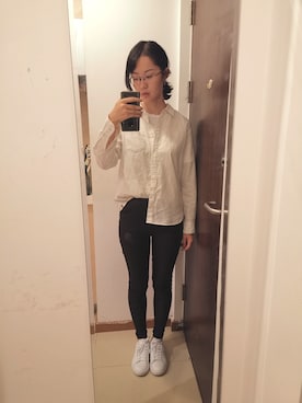 「iT（イット）のアイテム（トップス）」を使った、杰世俊才さん（レディース・168cm）の秋コーディネート