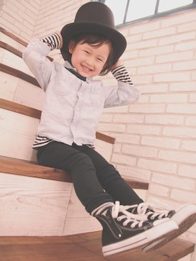 「CONVERSE（コンバース）のCHILD ALL STAR N Z HI/チャイルド　オールスター　N　Z　HI（スニーカー、ブラック系）」を使った、Eri & Kuraさん（キッズ・110cm）の春コーディネート