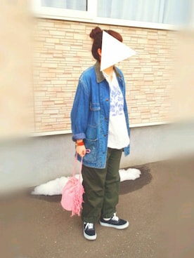 「だぼだぼ」｜「アイテム（カバーオール）」を使った、moezouさん（レディース・159cm）の春コーディネート