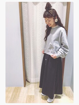 「earth music&ecology（アースミュージックアンドエコロジー）のアイテム（スウェット）」を使った、tomopuuさん（レディース・152cm）の春コーディネート