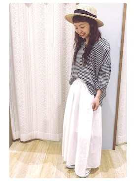 「earth music&ecology（アースミュージックアンドエコロジー）のアイテム（シャツ/ブラウス）」を使った、tomopuuさん（レディース・152cm）の春コーディネート